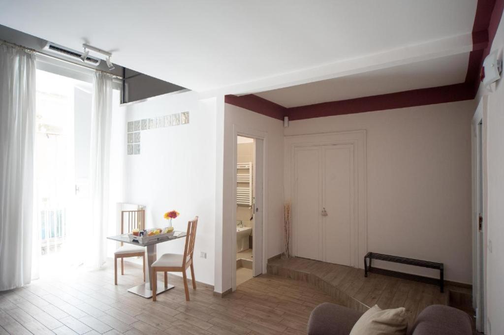 Home Salvator Rosa 78 Neapol Zewnętrze zdjęcie